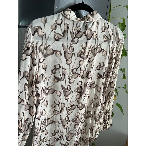 Silk Floral Blouse - Picture 6 of 8